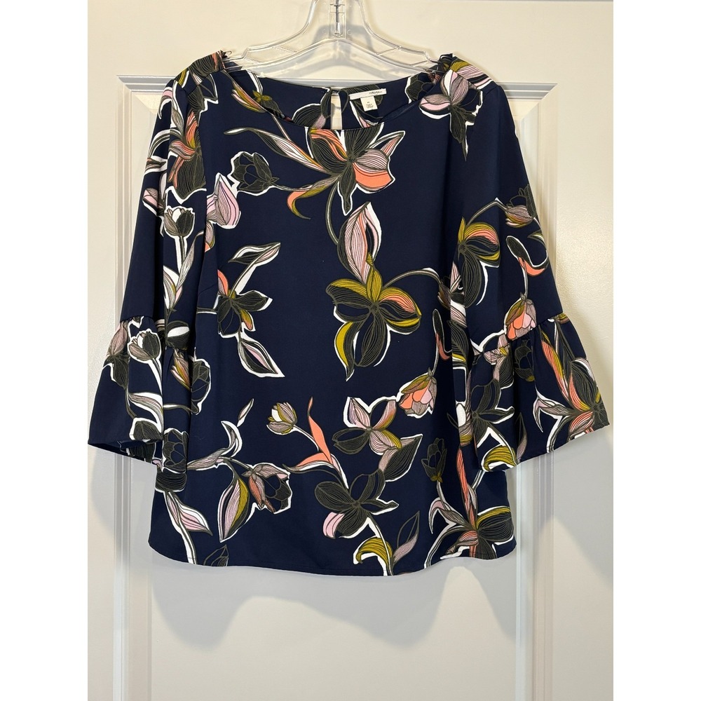 Halogen Blouse Top Womens Medium‎ Blue Floral Boat Neck Bell Sleeve Keyhole Back